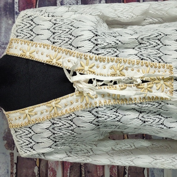 Mono Reno Embellished Lace Tunic - Picture 5 of 8